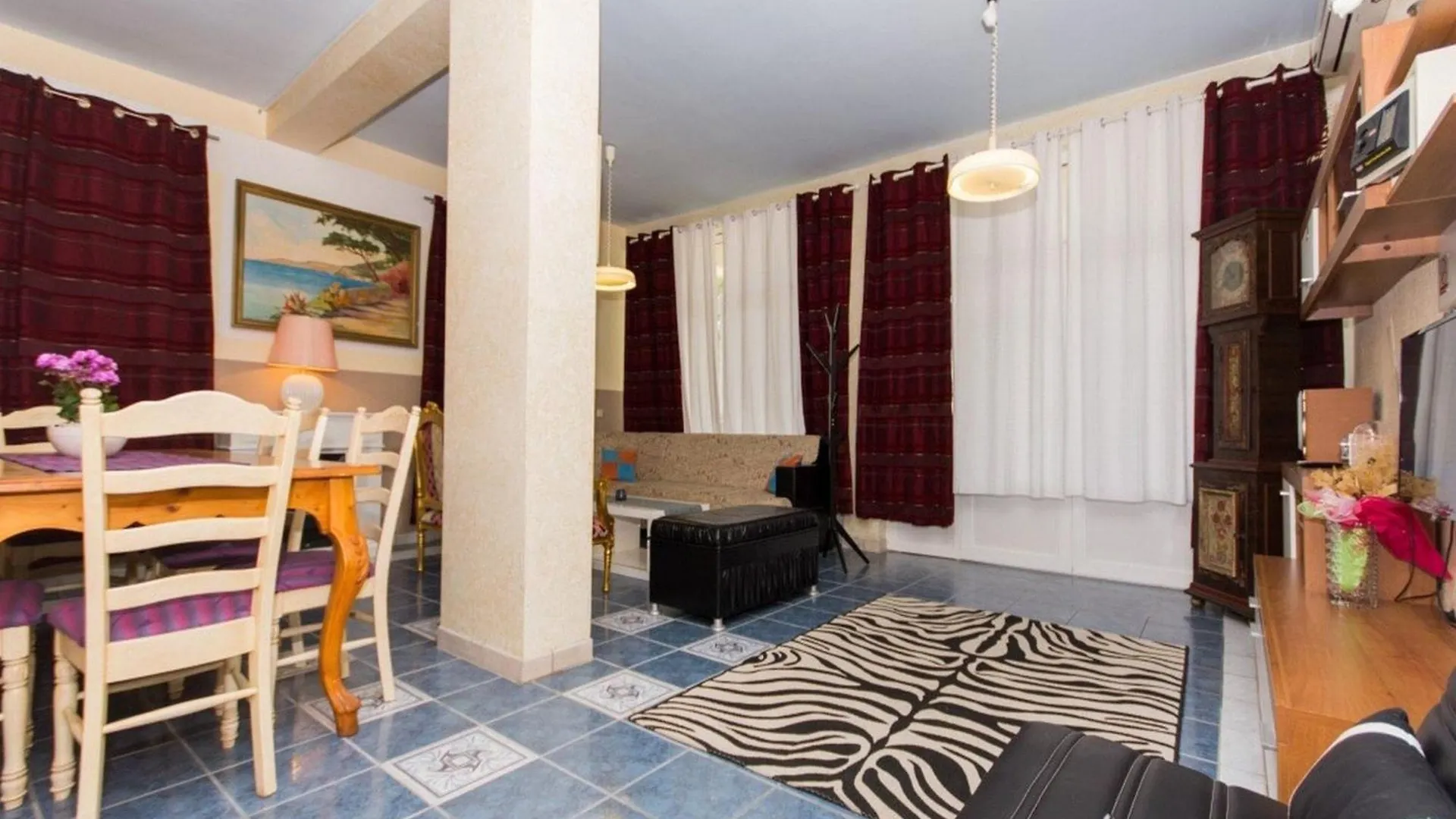 Villa Stil - Two Bedroom Apartment With Terrace And Sea View Premium Trogir