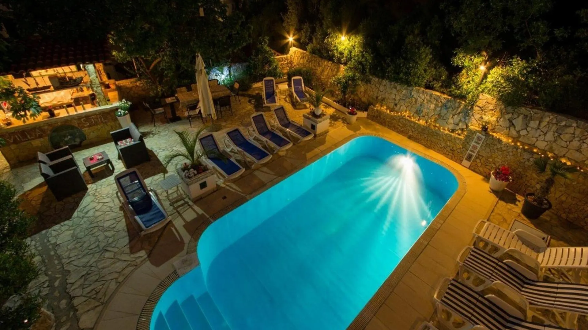Villa Stil - Two Bedroom Apartment With Terrace And Sea View Premium Trogir 0*,  Croatia