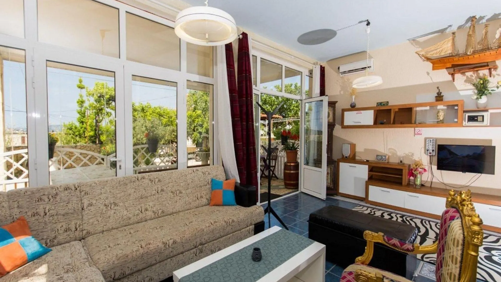 Villa Stil - Two Bedroom Apartment With Terrace And Sea View Premium Trogir